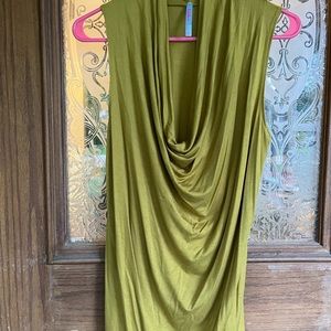 Azules Green size small top